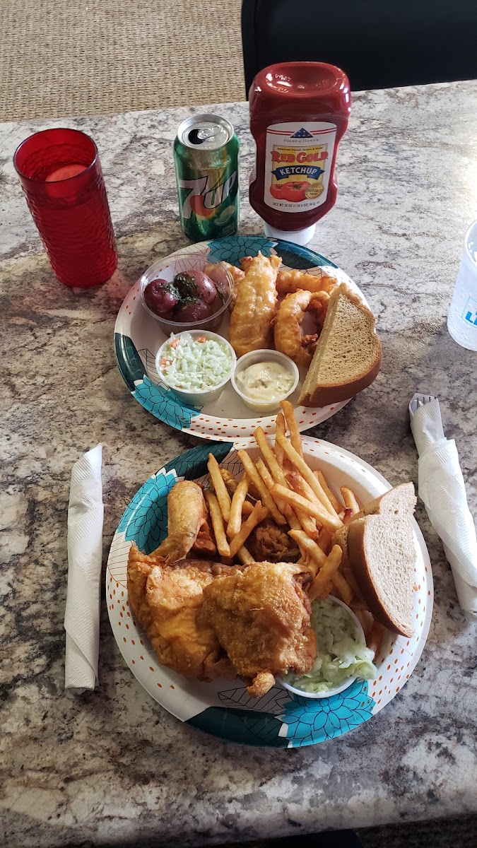 Round Up Bar & Grill Photos 2